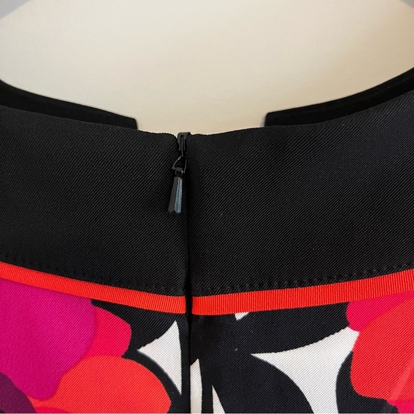 Kim Rogers Women’s Dark Floral Shift Dress size 12 Mod Style with Pockets - Picture 10 of 13